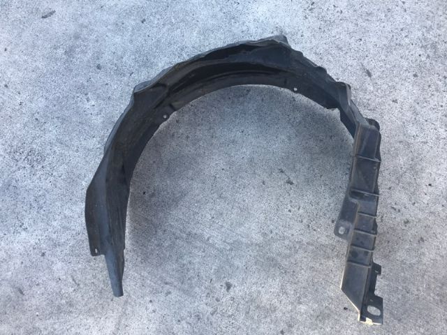 Mitsubishi Outlander CW4W 2006-2012 LF Guard Liner