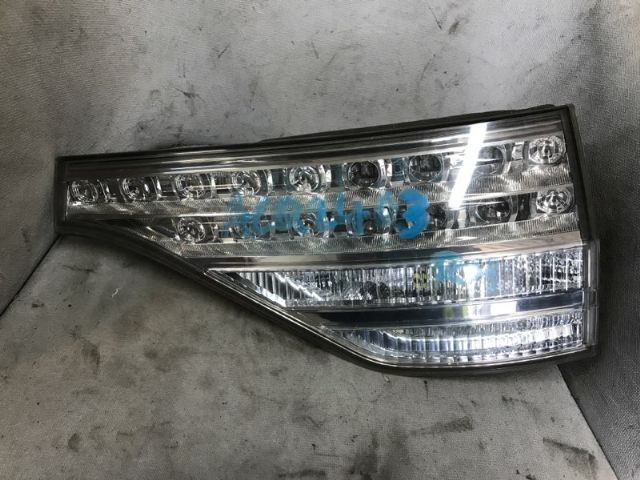 Toyota Estima GSR55 R Tailgate Garnish