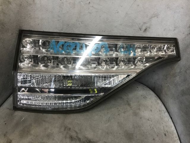 Toyota Estima GSR55 L Tailgate Garnish